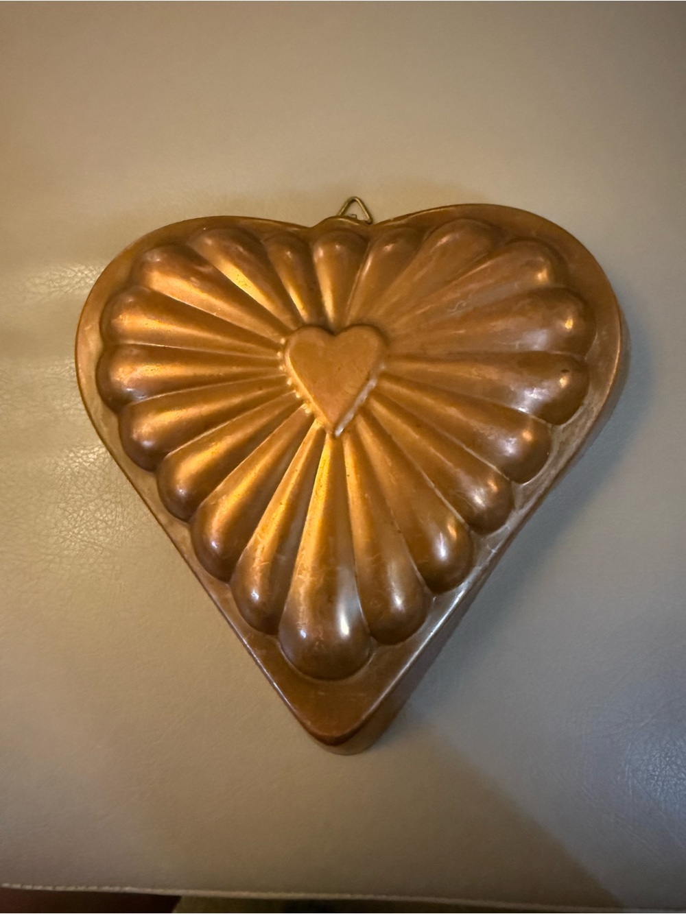Real Copper Heart-Shaped Wall Mold - Decorative Kitchen Accent